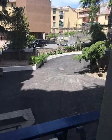 Lollo's سورينتو